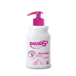 DOUXO S3 Calm Shampoo für Hunde und Katzen, Hygiene für empfindliche Haut, lindert und schützt – hypoallergener Duft, 200 ml