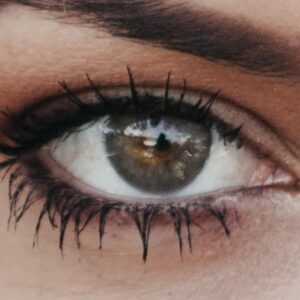 Glamlens New York Dark Gray (Dunkelgrau) – Natürlich Aussehende Dezente Farbige Kontaktlinsen ohne Stärke – 3 Monate