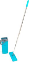 Beldray LA067234EU Bodenwischer Wischmopp Set mit Eimer – Mikrofaser 360° Flachwischer, Platzsparender Kompakter Eimer mit 2 Kammern, 2.5LWasserkammer, Wringer Und Schmutzabstreifer Abschnitt, Turkis